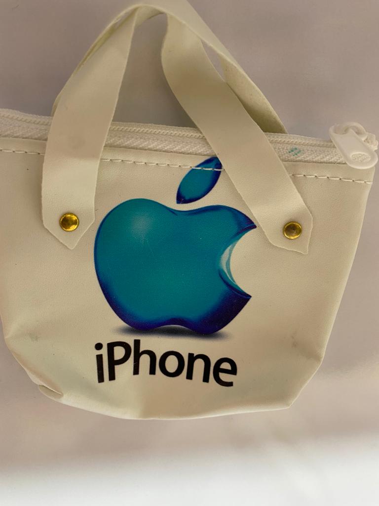 کیف هندزفری دستگیره دار طرح دار iPhone